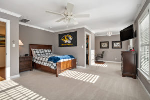bedroom of home for sale in wildwood mo