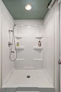 shower of home for sale in wildwood mo