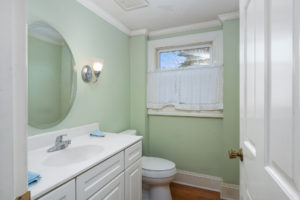 bathroom of house listing for sale in wentzville mo