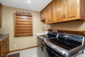 kitchen of home in chesterfield for sale by the jeff lottmann group